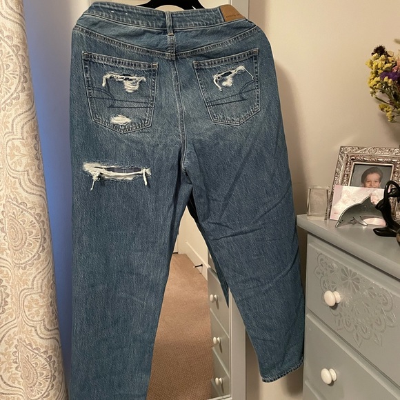 Brand New, super funky mom jeans - Picture 3 of 3